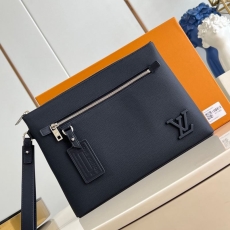 Louis Vuitton Clutch Bags